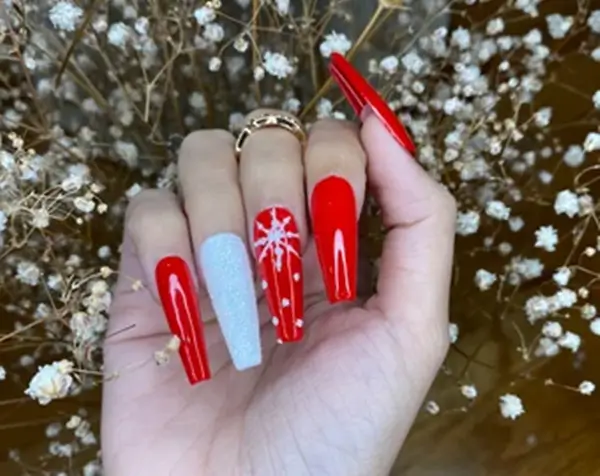 Red-and-White-Glossy-Chrismas-Coffin-Nails