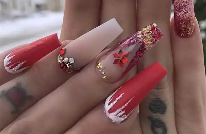 nude and red coffin christmas nails