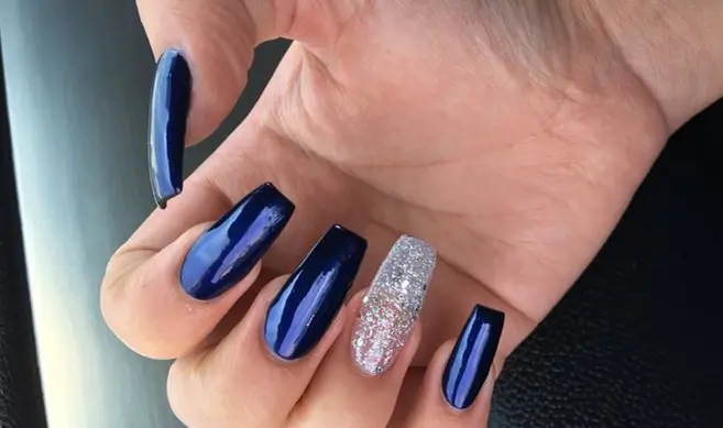 coffin navy blue nails