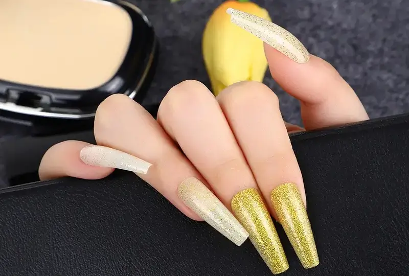 coffin white nails with glitter
