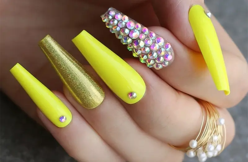 coffin yellow acrylic nails